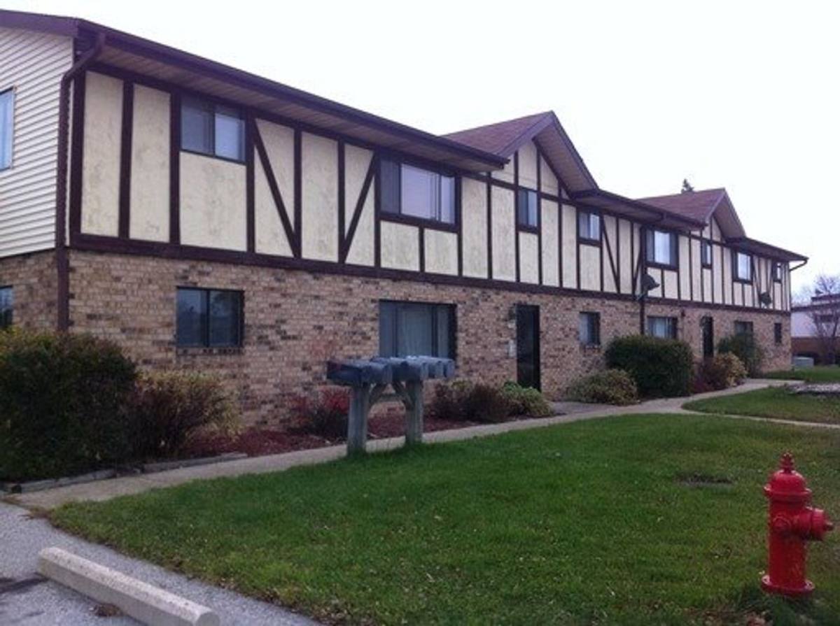 Apartment for rent at 1832 Rawson Ave, South Milwaukee, WI 53172