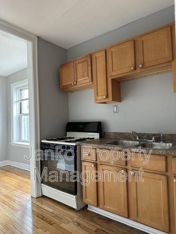 Apartment for rent at 3723 W Grand Ave #2, Chicago, IL 60651