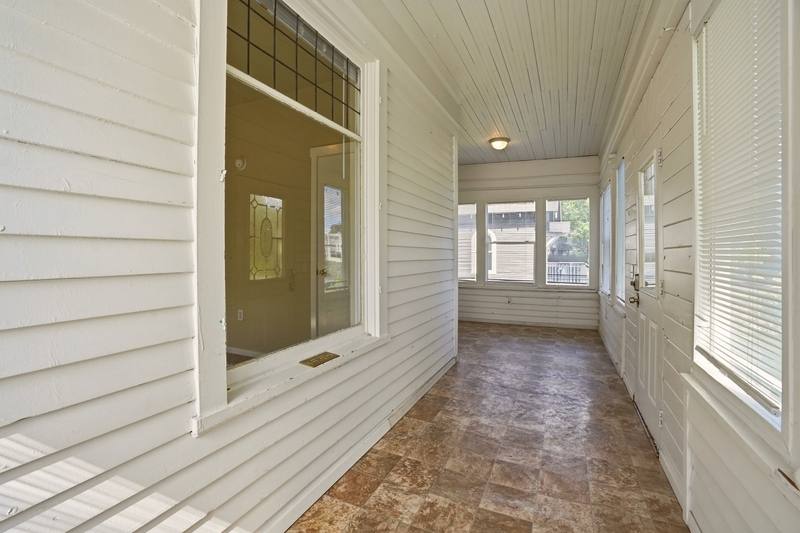 House for rent at 1011 E Augusta Ave, Spokane, WA 99207