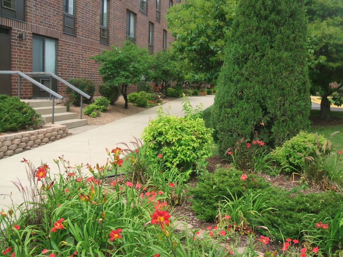 Apartment for rent at 616 W 53rd St, Minneapolis, MN 55419