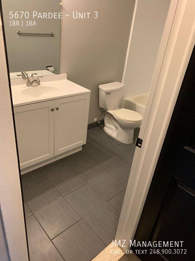 Apartment for rent at 5670 Pardee #3, Dearborn Heights, MI 48125