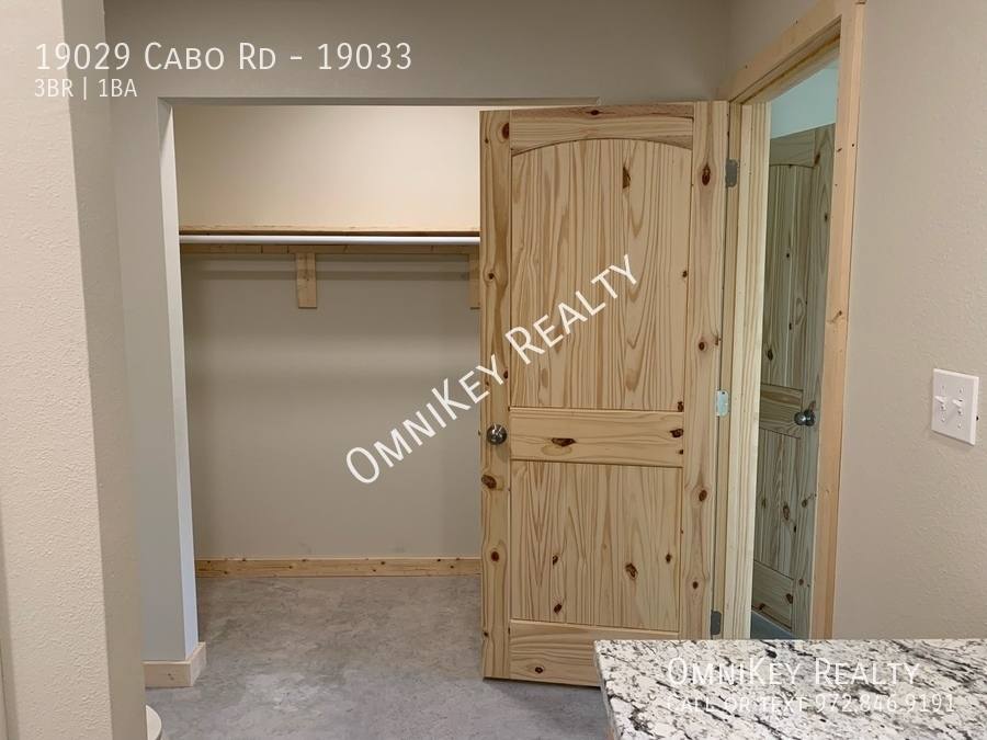 Apartment for rent at 19029 Cabo Way #19033, Thackerville, OK 73459