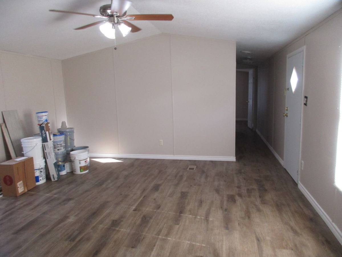 House for rent at 916 Iroquois Dr, Burnet, TX 78611