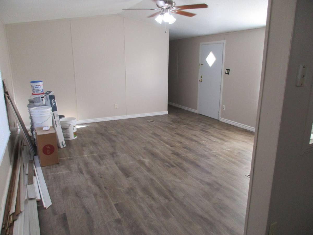 House for rent at 916 Iroquois Dr, Burnet, TX 78611