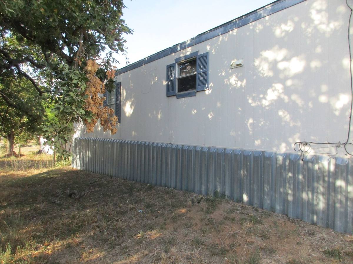 House for rent at 916 Iroquois Dr, Burnet, TX 78611