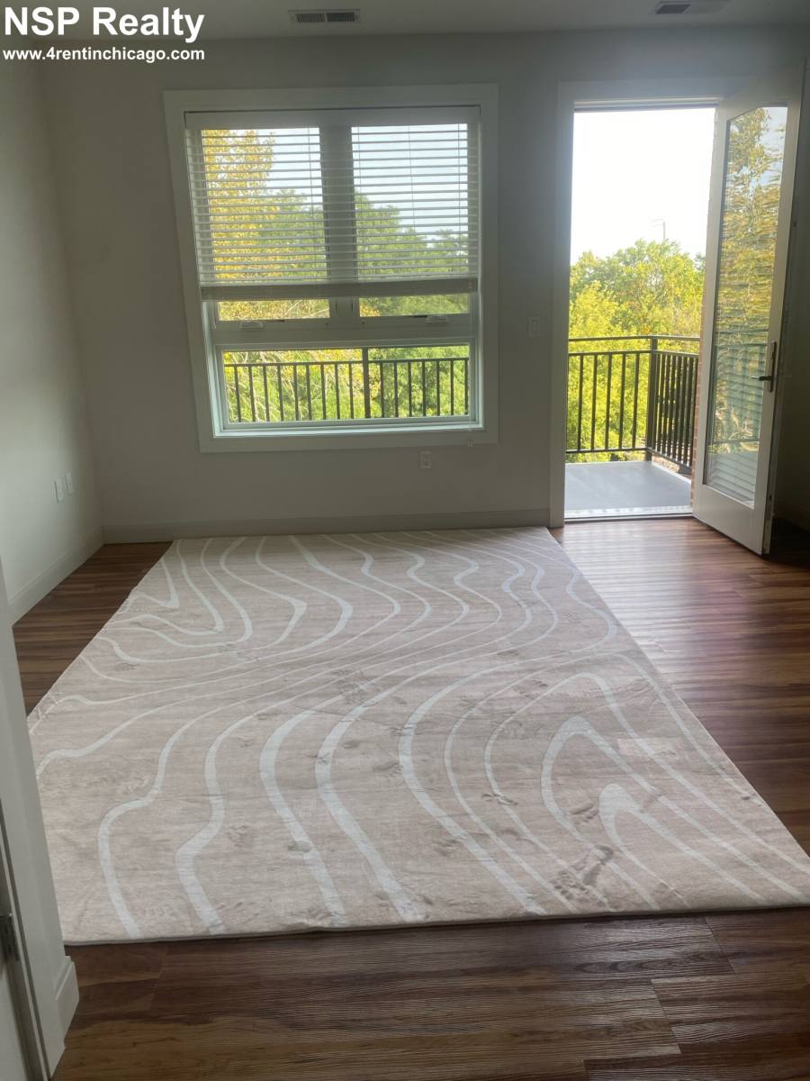 Apartment for rent at 555 Roger Williams #402, Highland Park, IL 60035