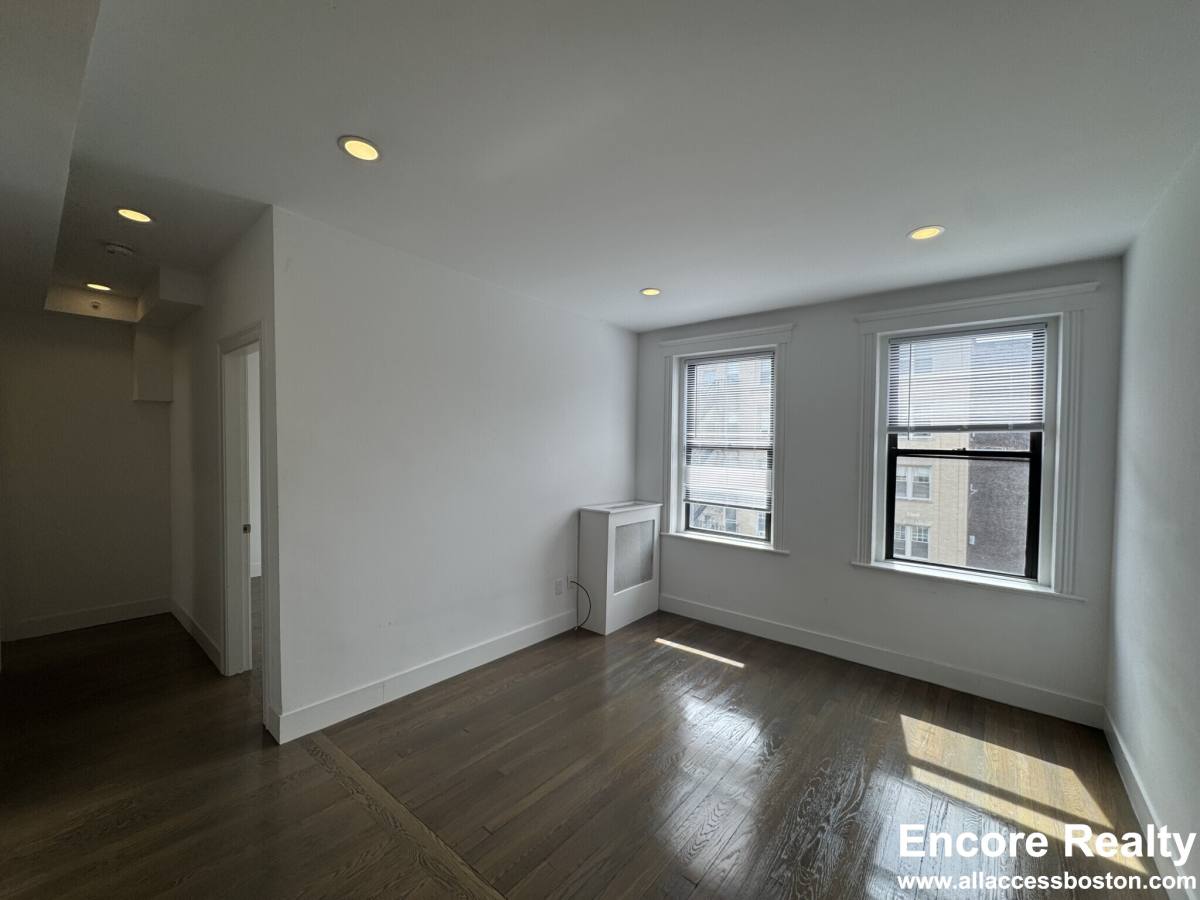 Apartment for rent at 11 Peterborough St #26, Boston, MA 02215