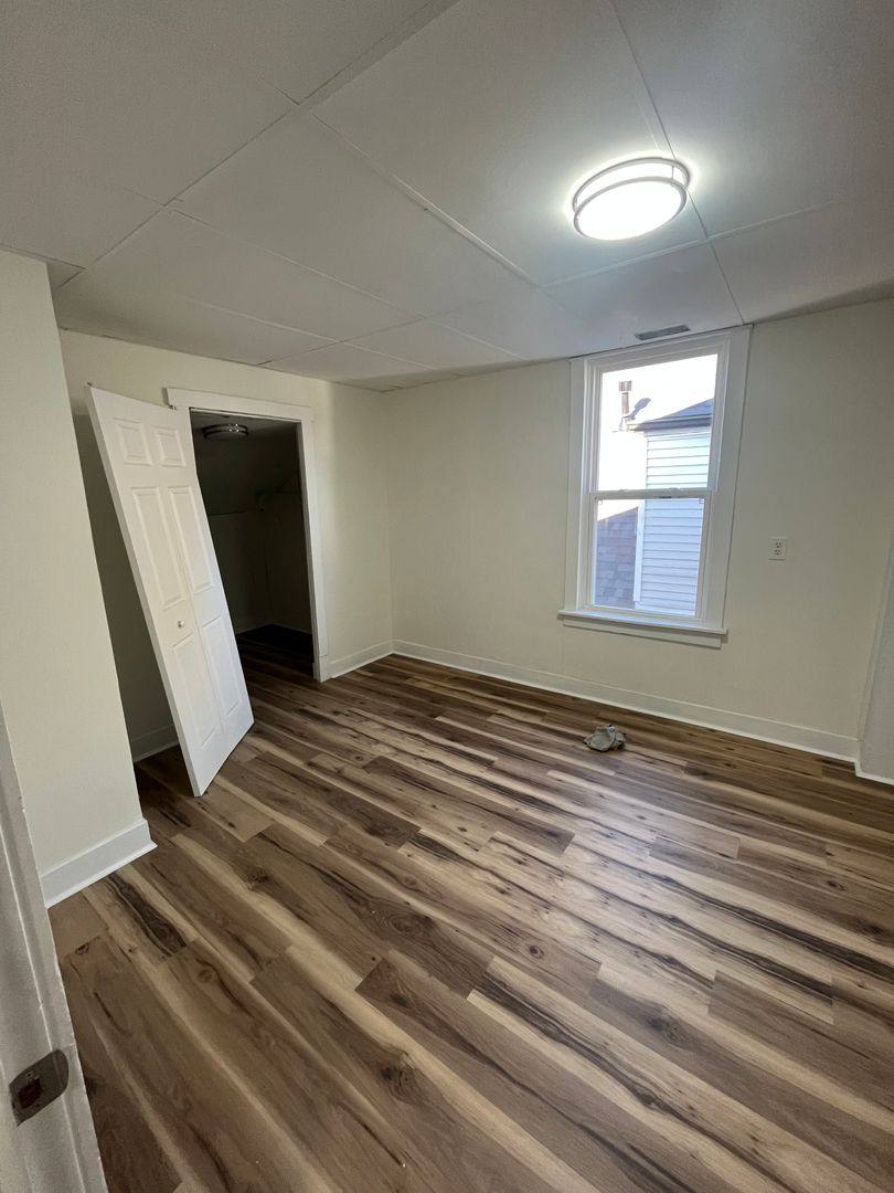 Apartment for rent at 1813 W Gaulbert Ave, Louisville, KY 40210