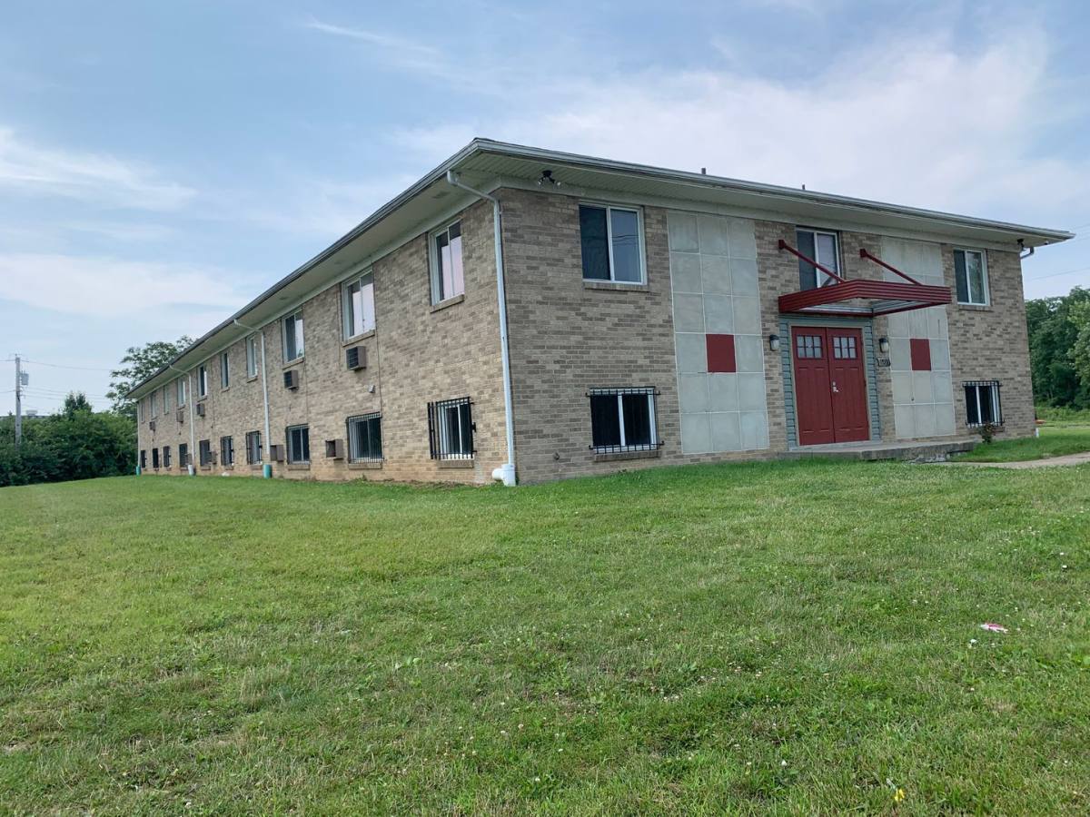 Apartment for rent at 4399 Riverside, Dayton, OH 45405