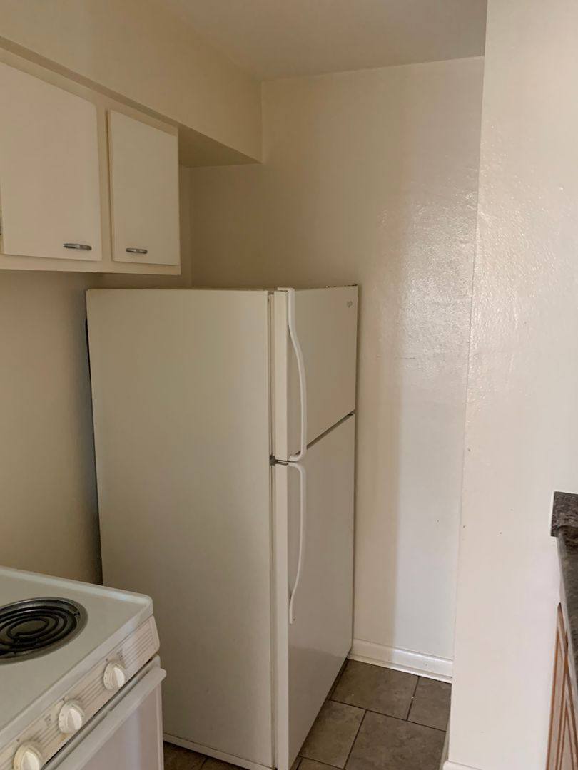 Apartment for rent at 4399 Riverside, Dayton, OH 45405