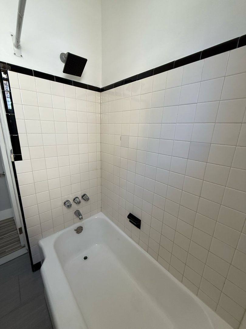 Apartment for rent at 196 White Horse Pike, Oaklyn, NJ 08107