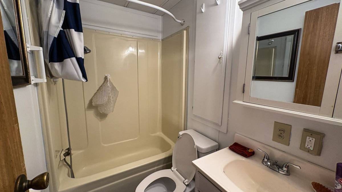 Apartment for rent at 918 Acorn Dr, San Jacinto, CA 92583