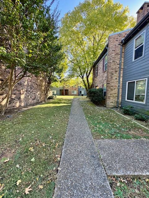 Apartment for rent at 280 S Hill Ave #C102, Fayetteville, AR 72701