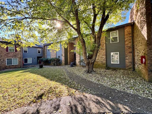 Apartment for rent at 280 S Hill Ave #C102, Fayetteville, AR 72701
