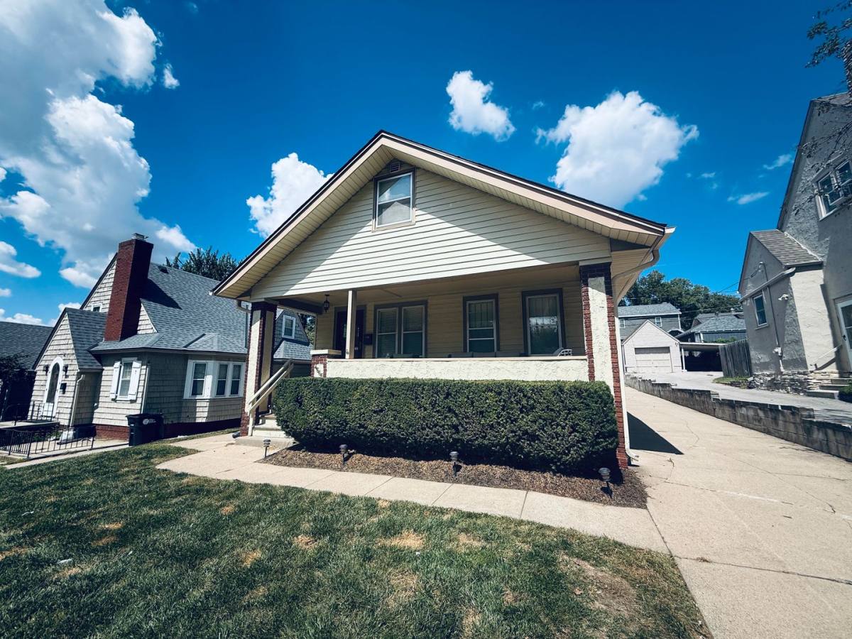 House for rent at 4666 Poppleton Ave, Omaha, NE 68106