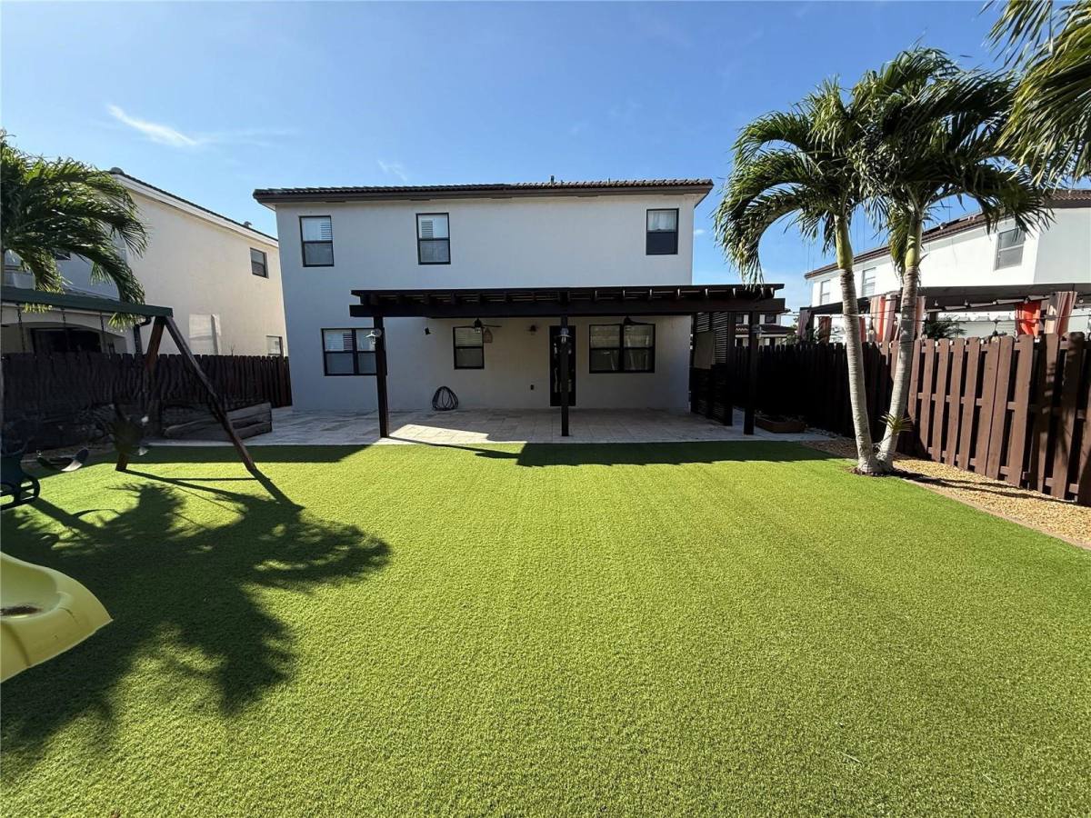 House for rent at 1535 SW 145th Ave, Hollywood, FL 33027