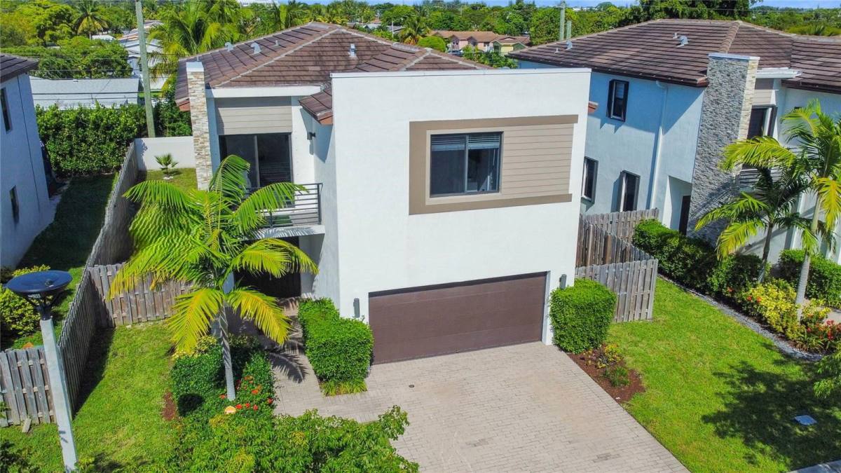House for rent at 21016 NE 2nd Court, Miami, FL 33169