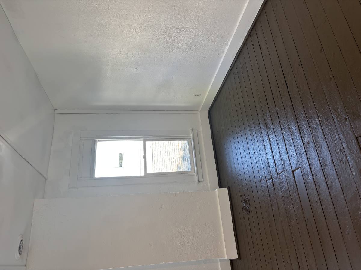 Apartment for rent at 213 N 6th St 1 2, Richmond, IN 47374