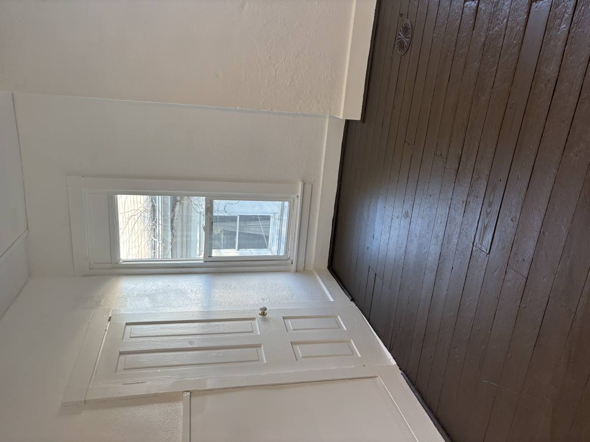 Apartment for rent at 213 N 6th St 1 2, Richmond, IN 47374