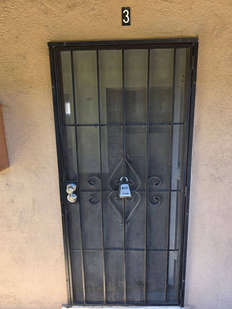 Apartment for rent at 417 N Bush St, Anaheim, CA 92805
