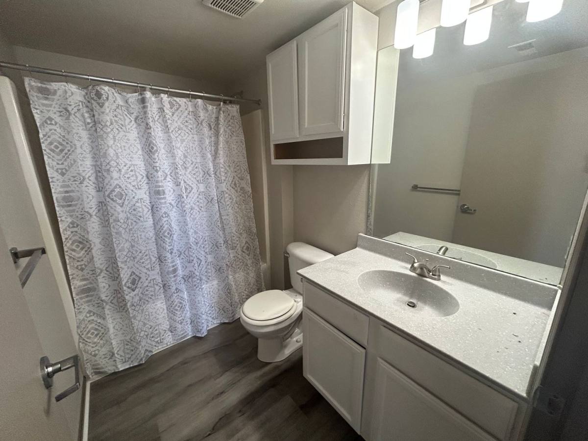 Apartment for rent at 2116 Leavenworth St, Omaha, NE 68102