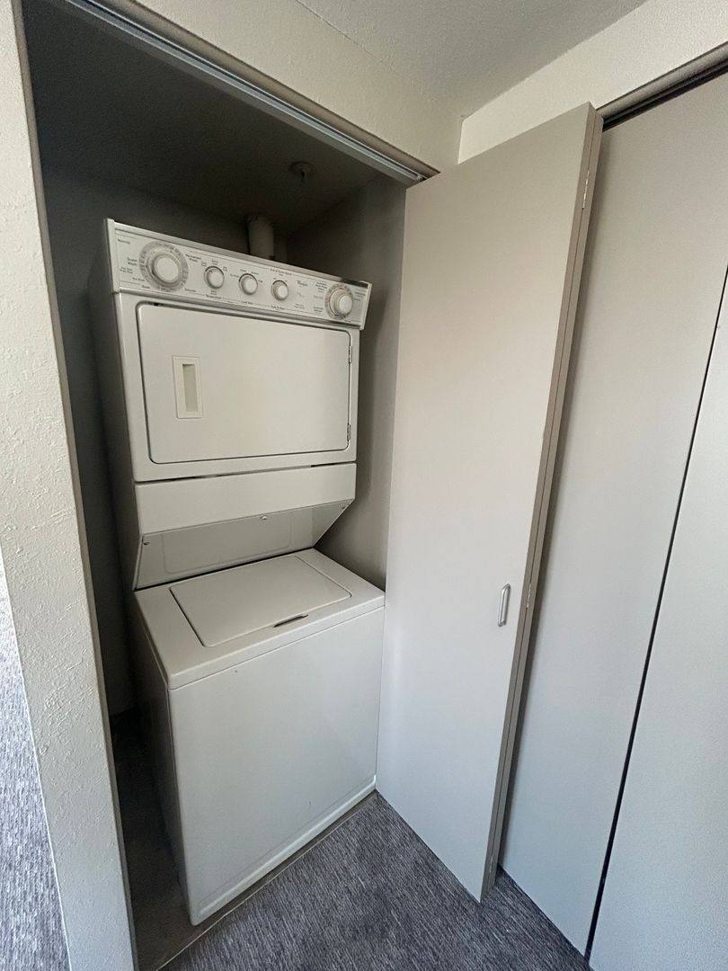 Apartment for rent at 2116 Leavenworth St, Omaha, NE 68102