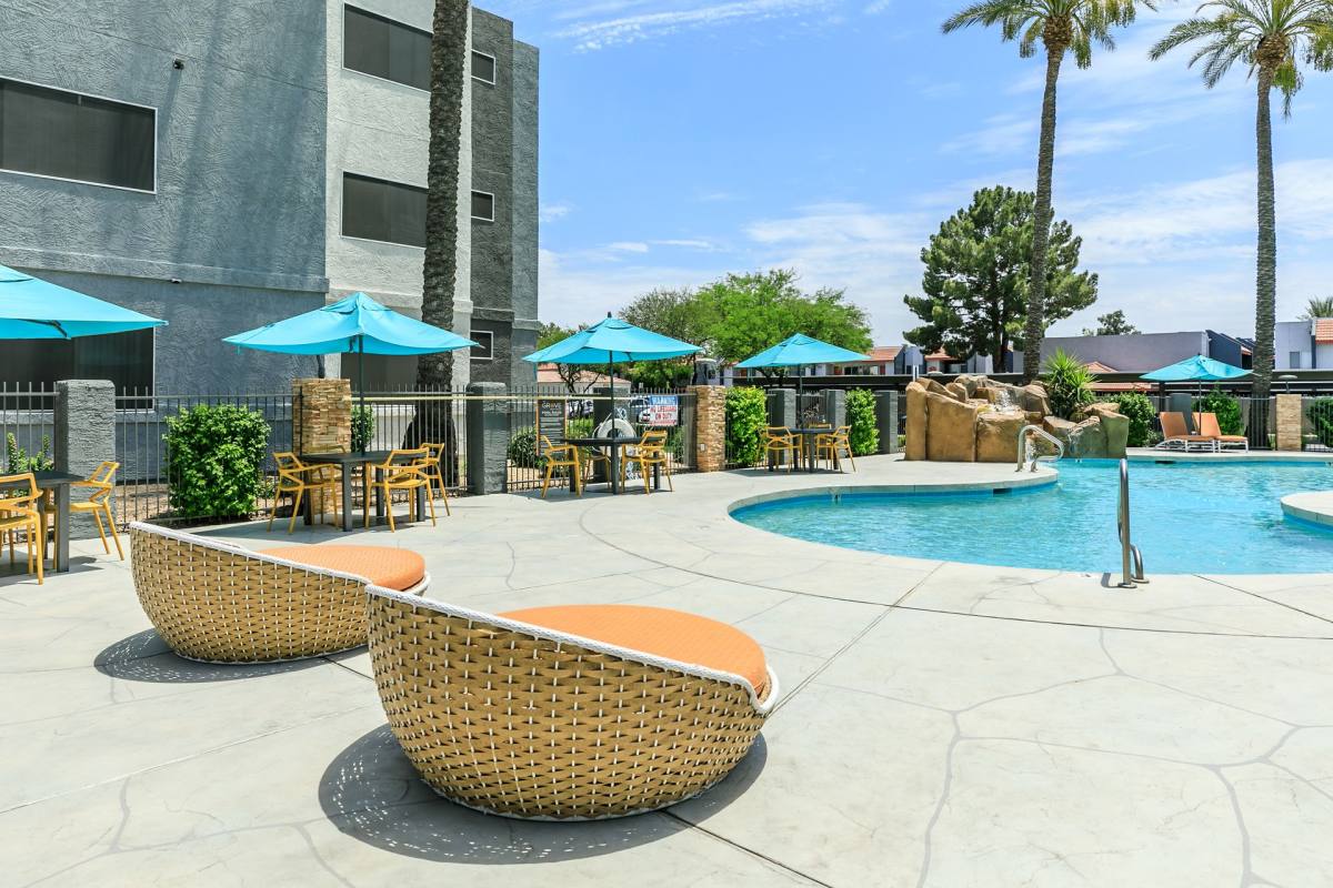 Apartment for rent at 15645 N 35th Ave, Phoenix, AZ 85053