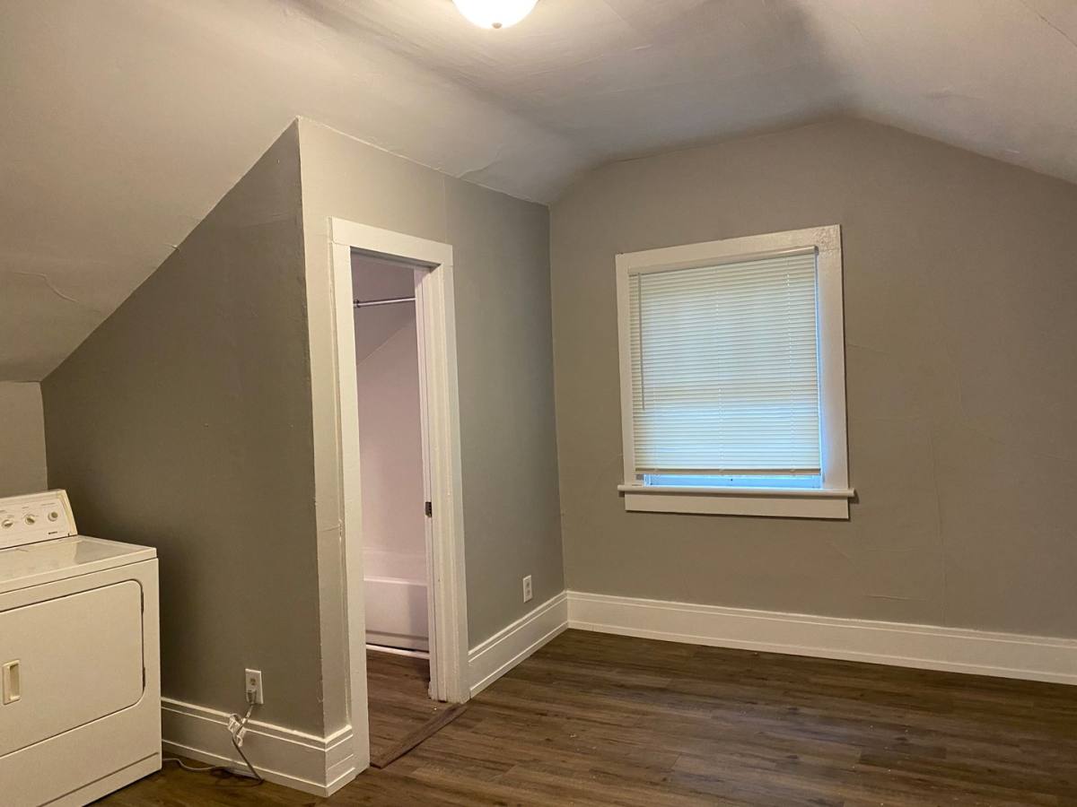 Apartment for rent at 443 Greenwood Ave, Clarksville, TN 37040