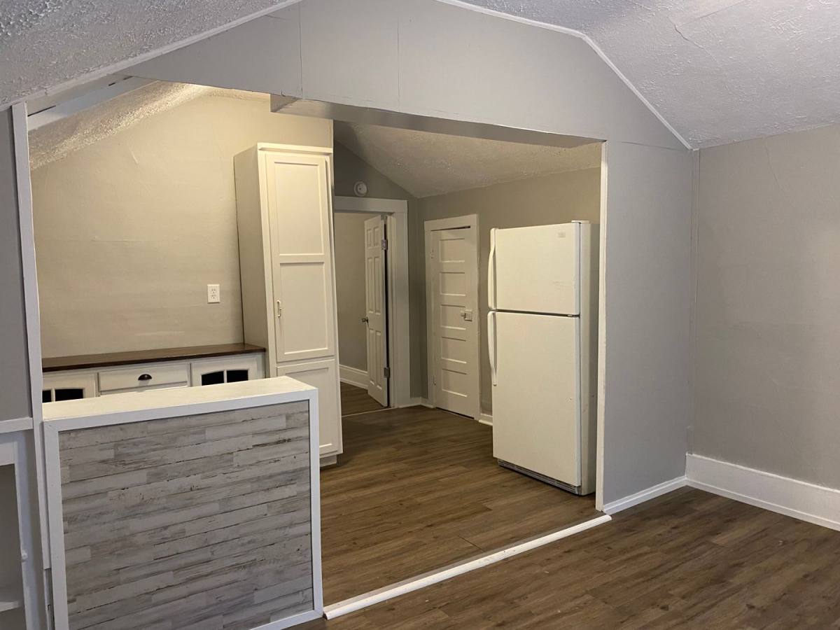 Apartment for rent at 443 Greenwood Ave, Clarksville, TN 37040