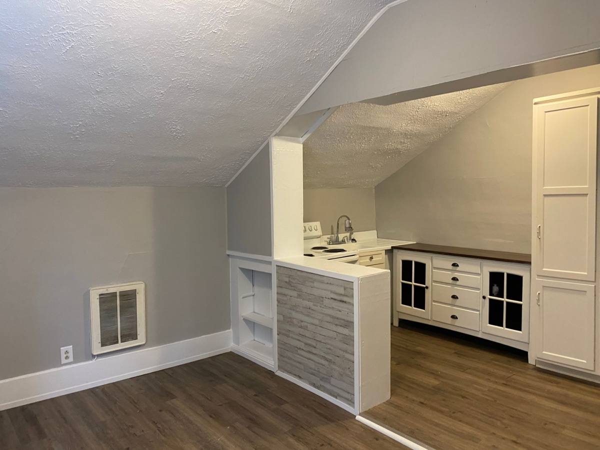 Apartment for rent at 443 Greenwood Ave, Clarksville, TN 37040