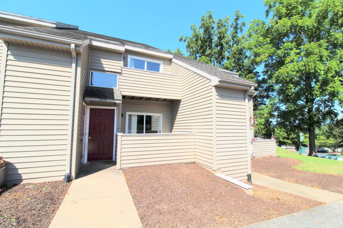 Townhouse for rent at 1319 Bradley Dr, Harrisonburg, VA 22801