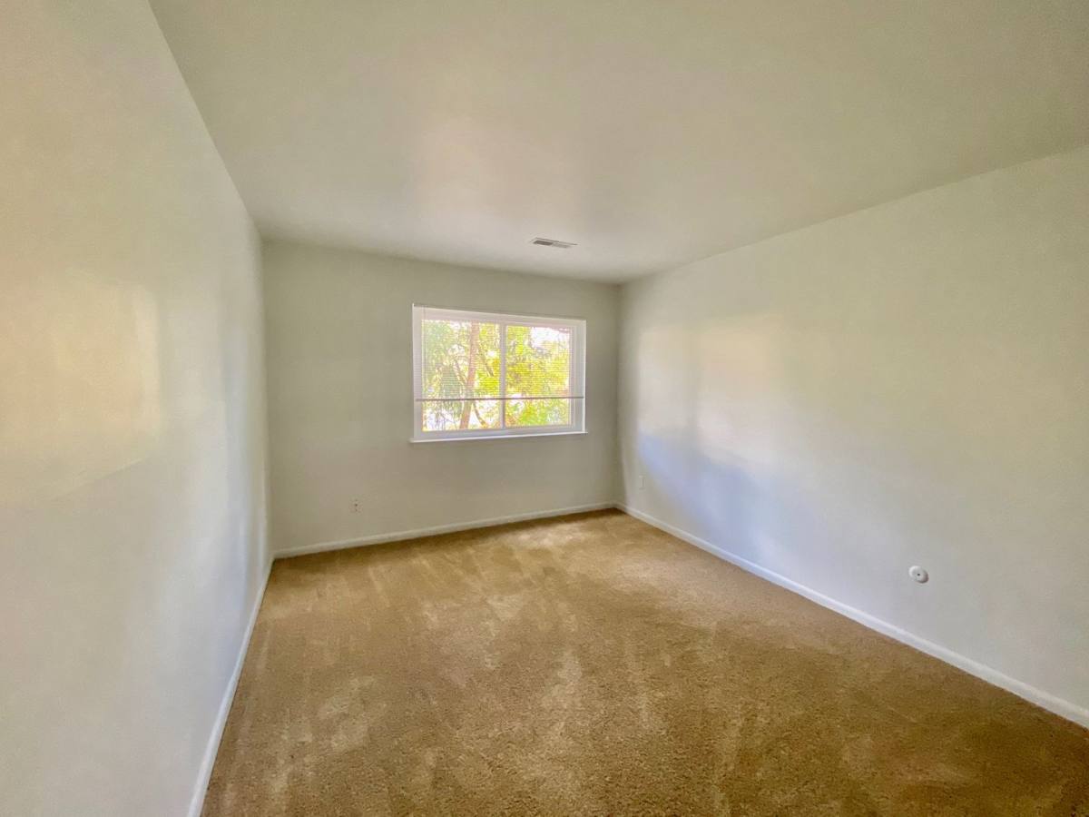 Apartment for rent at 609 Flint Rd, Brighton, MI 48116