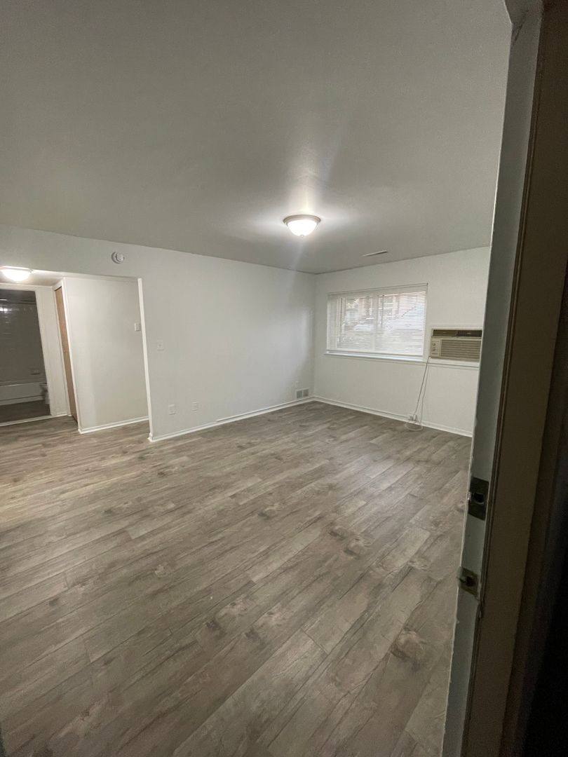 Apartment for rent at 609 Flint Rd, Brighton, MI 48116