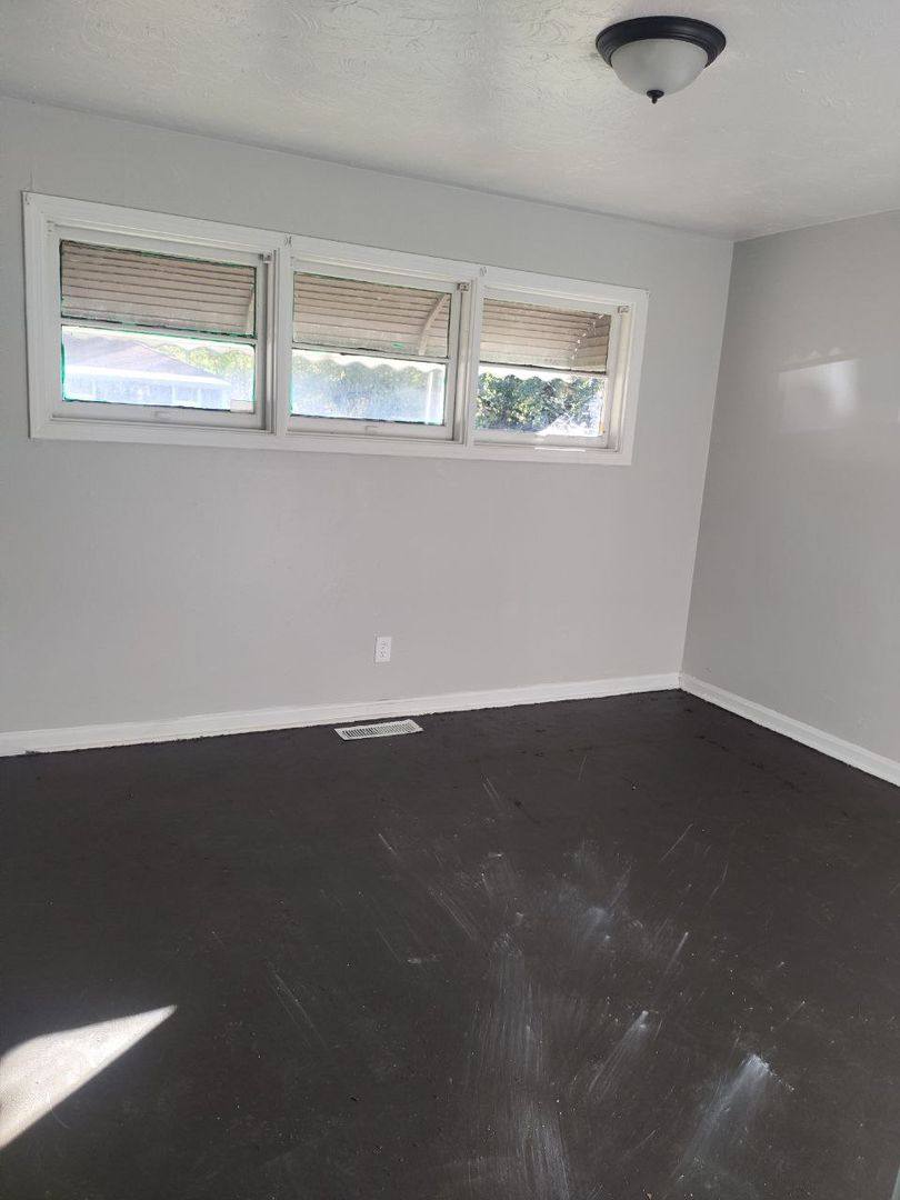 House for rent at 12510 Summerland Ave, Cleveland, OH 44111