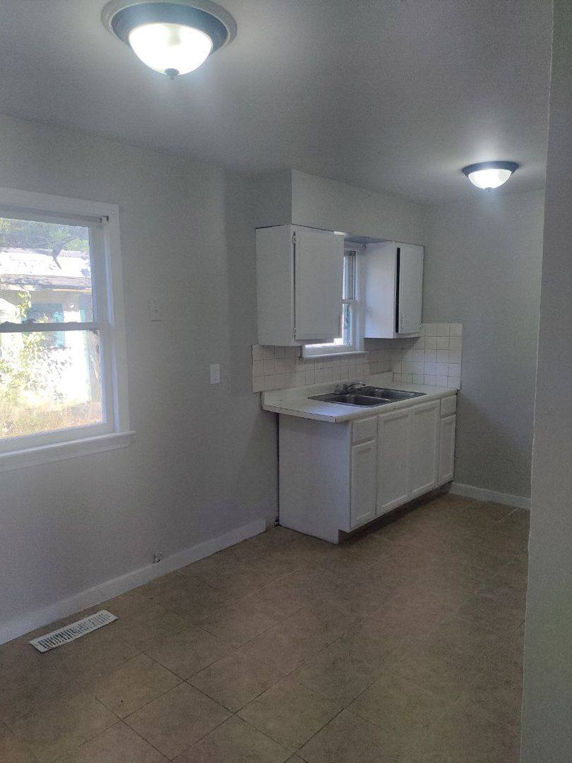 House for rent at 12510 Summerland Ave, Cleveland, OH 44111