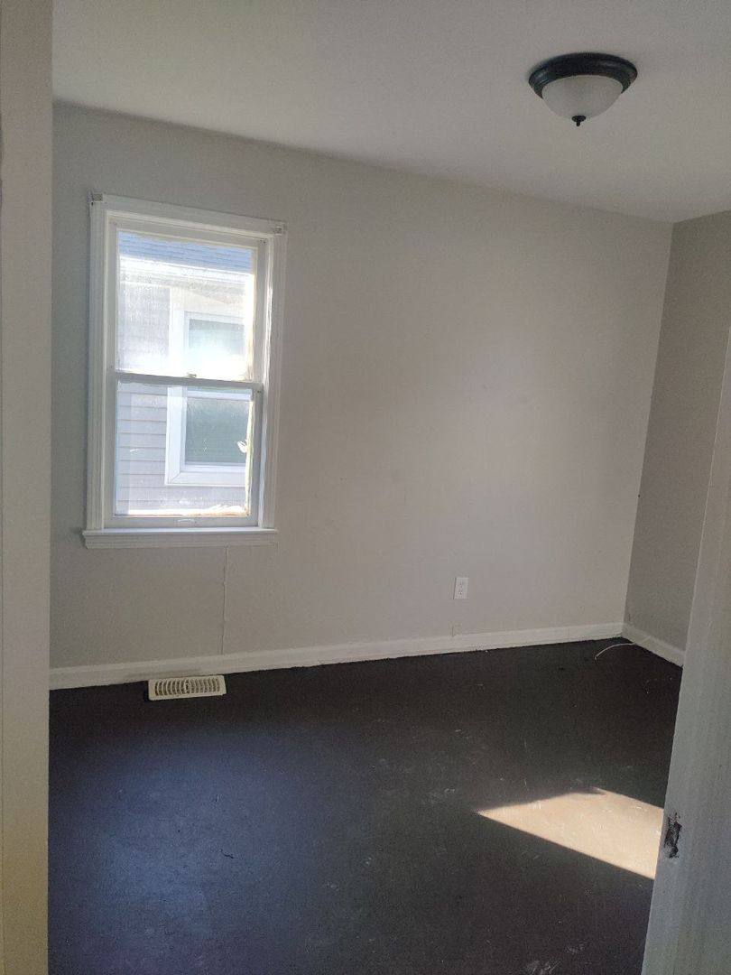 House for rent at 12510 Summerland Ave, Cleveland, OH 44111