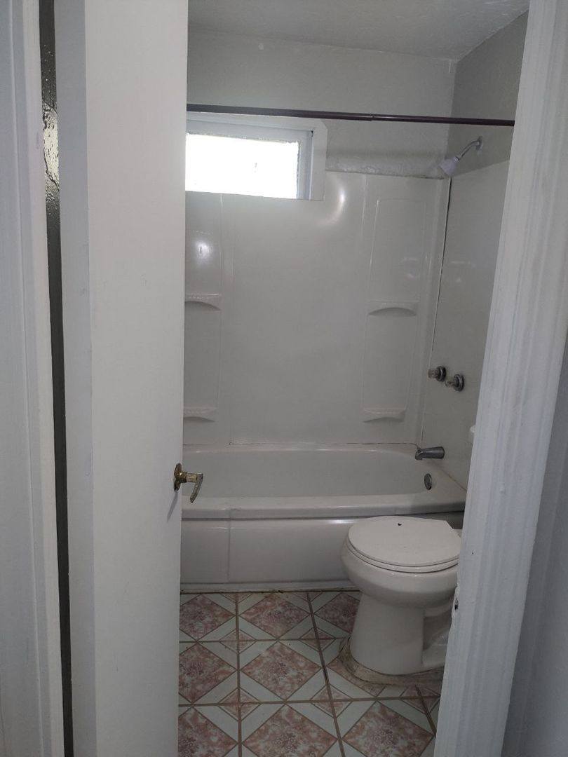 House for rent at 12510 Summerland Ave, Cleveland, OH 44111