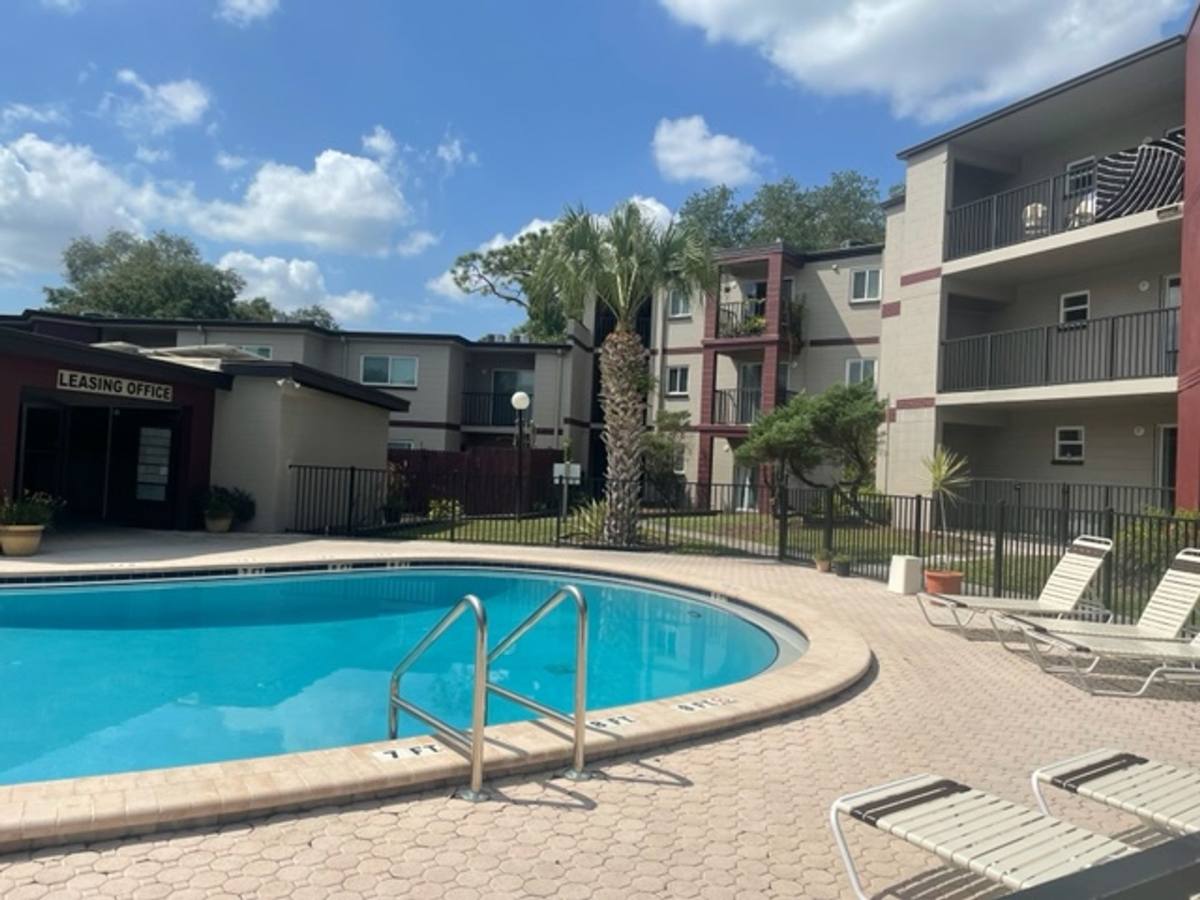 Apartment for rent at 14610 N 42nd St, Tampa, FL 33613