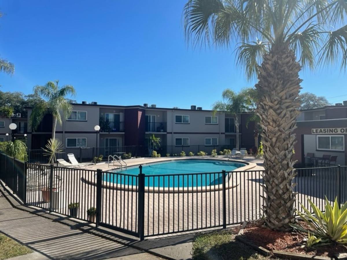 Apartment for rent at 14610 N 42nd St, Tampa, FL 33613