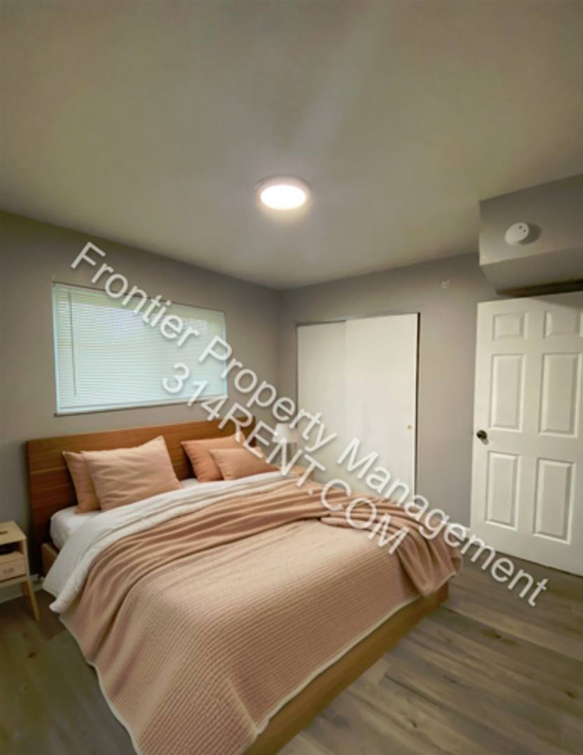 Apartment for rent at 167 Reeb Lane, Florissant, MO 63031