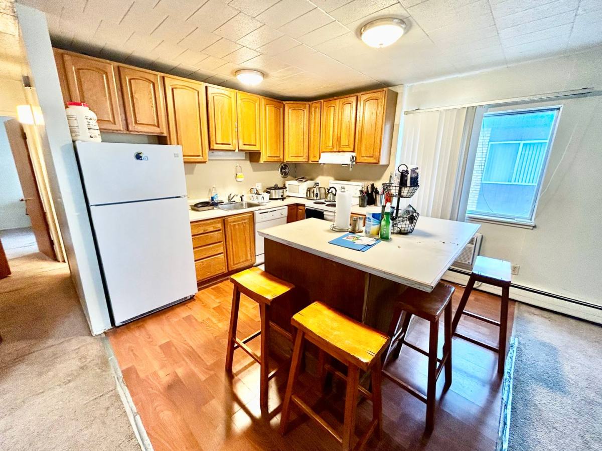 Apartment for rent at 515 Walnut, Ann Arbor, MI 48104
