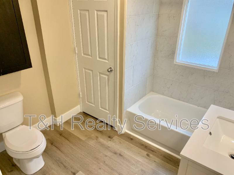 House for rent at 6155 Broadway St, Indianapolis, IN 46220