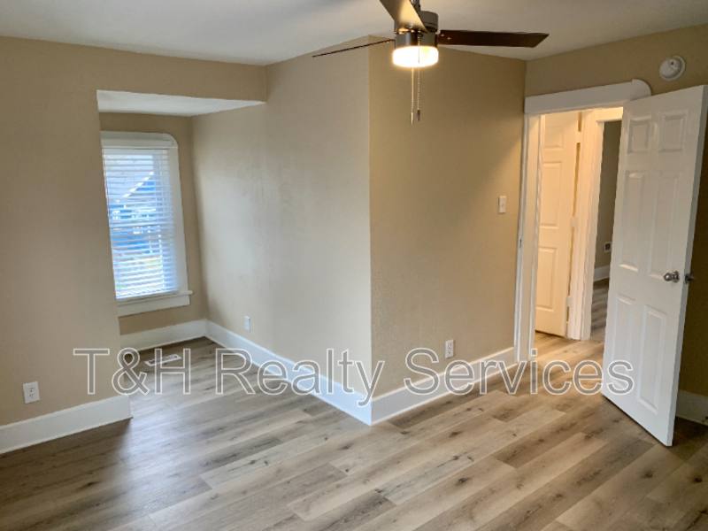 House for rent at 6155 Broadway St, Indianapolis, IN 46220