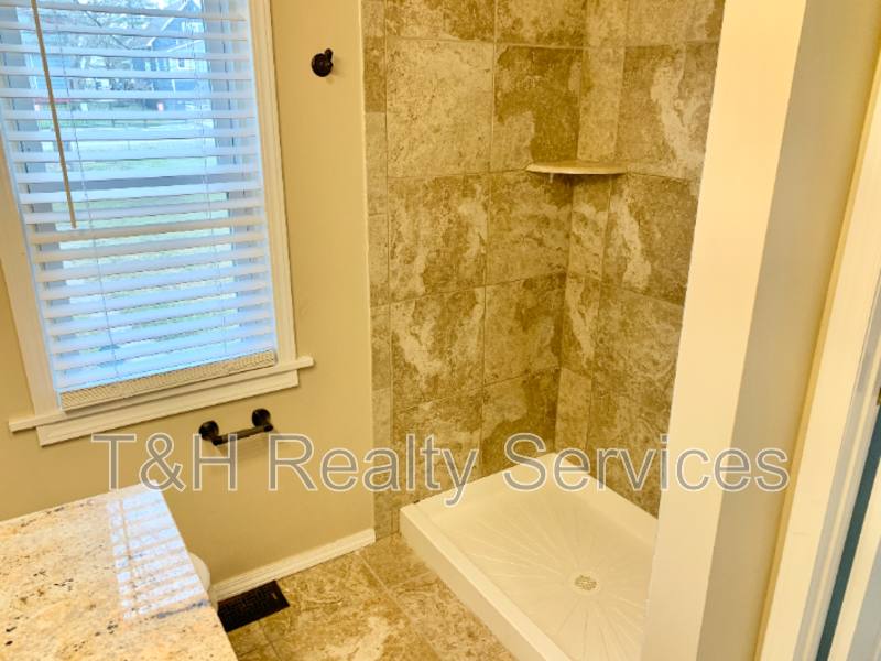 House for rent at 6155 Broadway St, Indianapolis, IN 46220