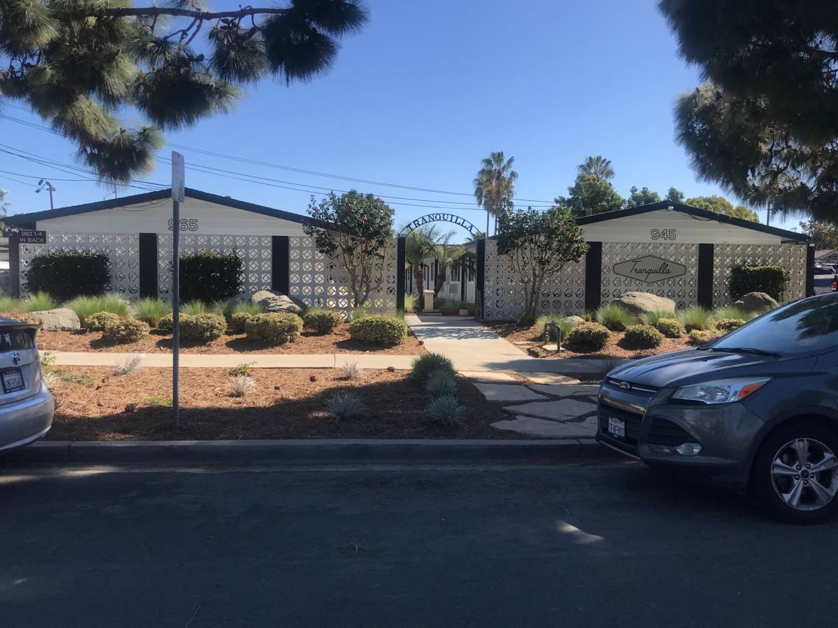 Apartment for rent at 945-983 Pine Ave, Carlsbad, CA 92008