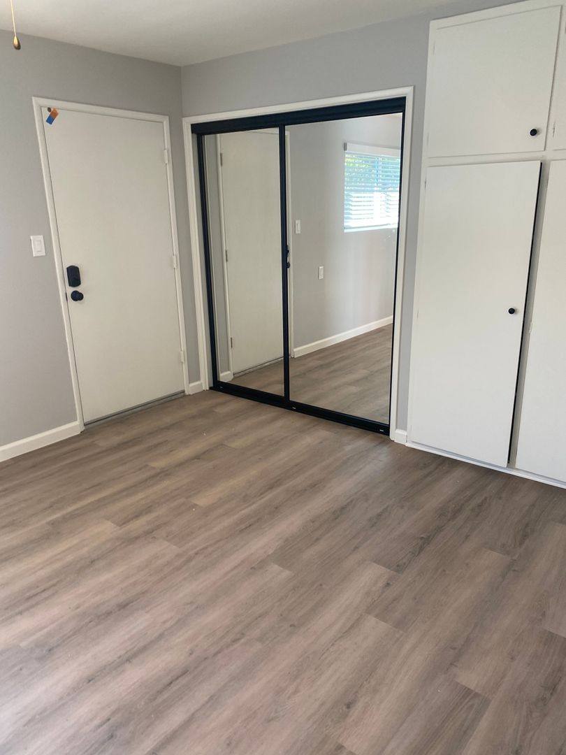 Apartment for rent at 945-983 Pine Ave, Carlsbad, CA 92008