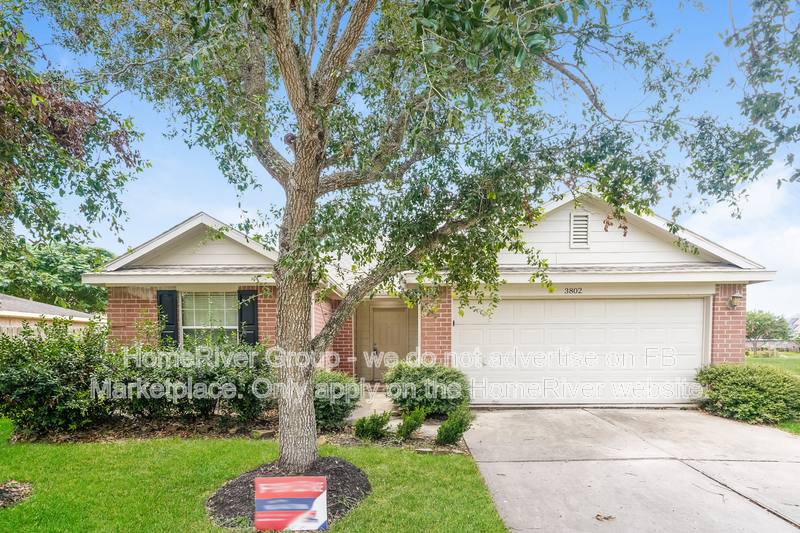 House for rent at 3802 Parry Court, Pearland, TX 77584