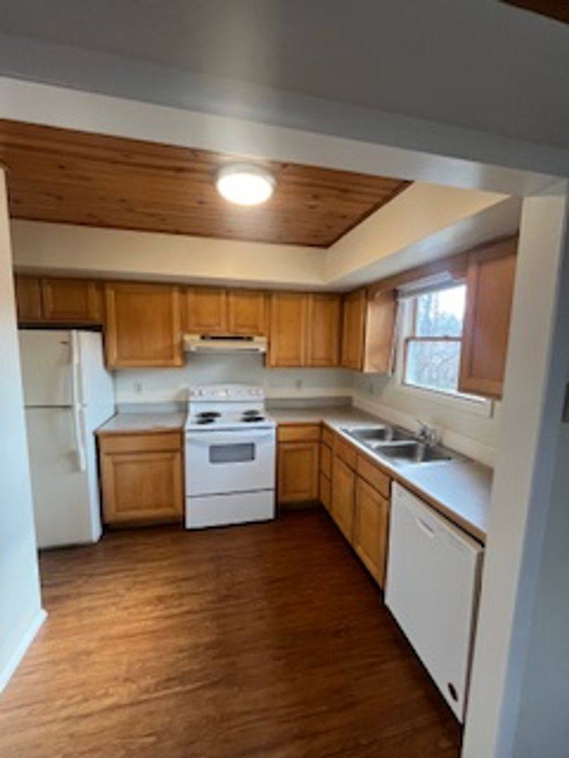 Townhouse for rent at 718 W 17th St, Bloomington, IN 47404