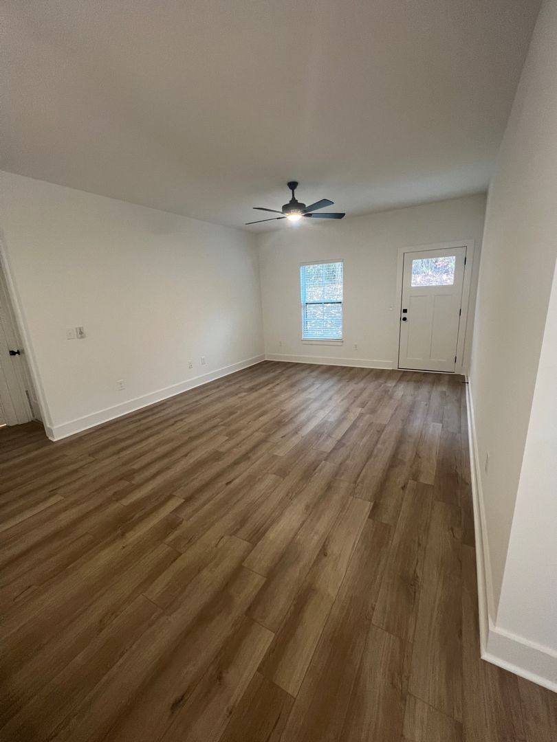Apartment for rent at 224 Willow Court, Central, SC 29630