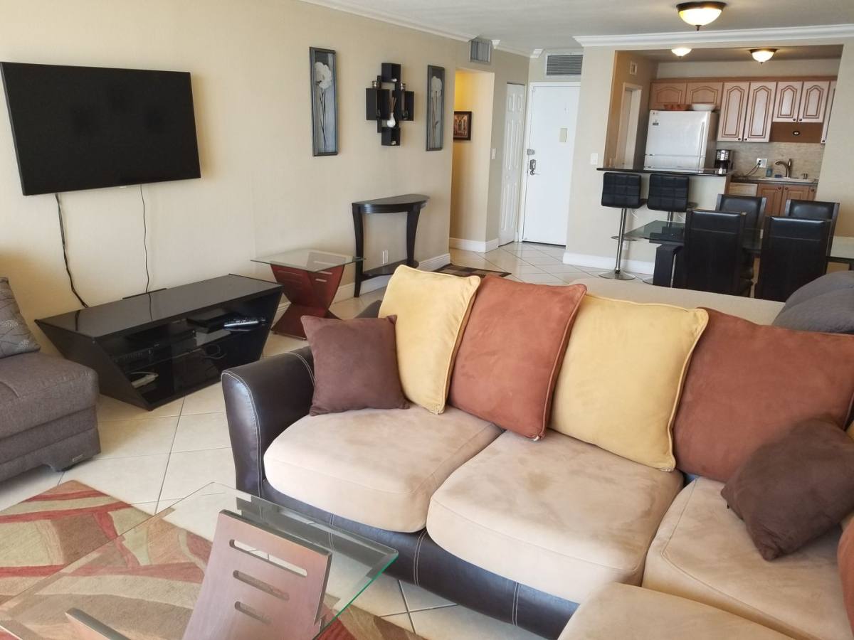 Condo for rent at 2101 S Ocean Dr, Hollywood, FL 33019